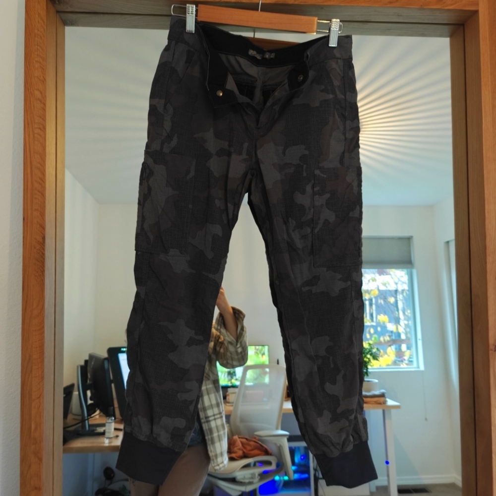 Prana camo gray pants size 6